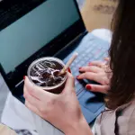 Dalle piattaforme digitali alle chiamate dirette: l’evoluzione dei servizi di consulto personale